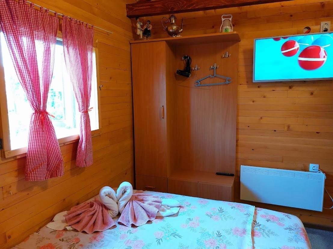 Etno Selo Eden Hotel Zeravacki Potok Buitenkant foto