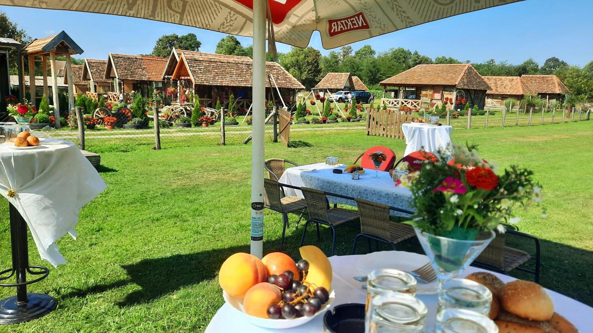 Etno Selo Eden Hotel Zeravacki Potok Kamer foto
