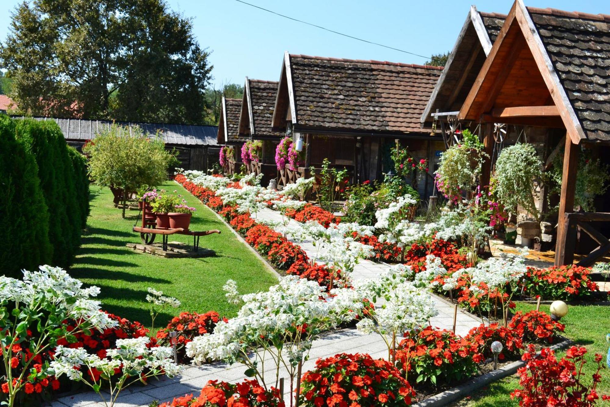 Etno Selo Eden Hotel Zeravacki Potok Kamer foto