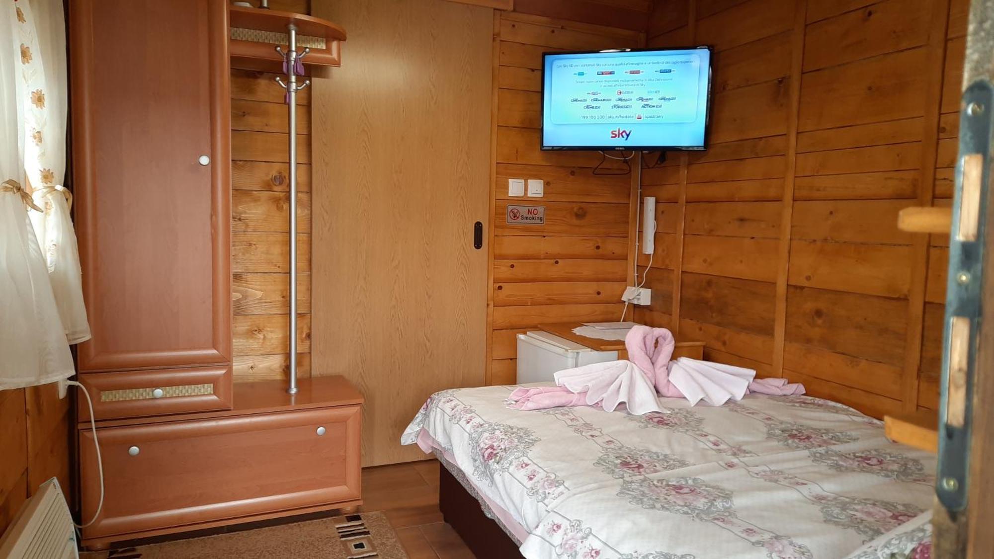 Etno Selo Eden Hotel Zeravacki Potok Kamer foto