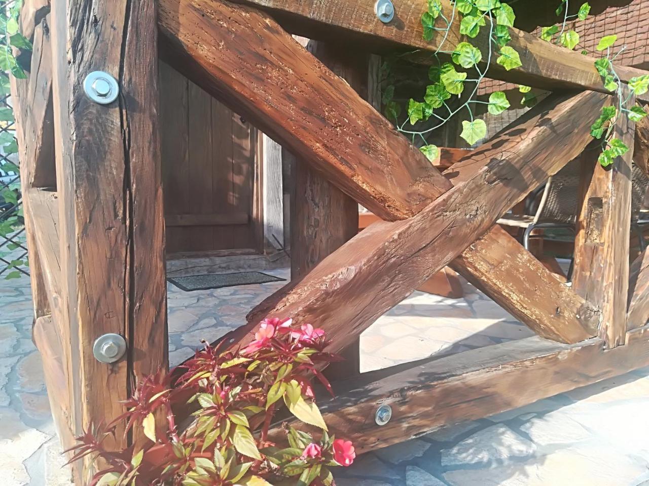 Etno Selo Eden Hotel Zeravacki Potok Buitenkant foto