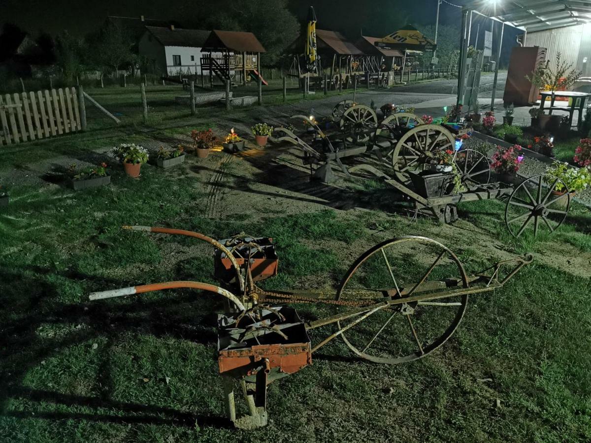 Etno Selo Eden Hotel Zeravacki Potok Buitenkant foto